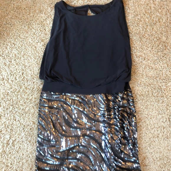 𝅺Betsy & Adam short dress with sequins - Picture 2 of 7